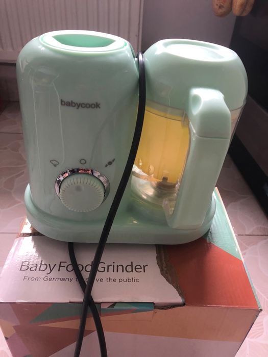 Blender alimente bebelusi