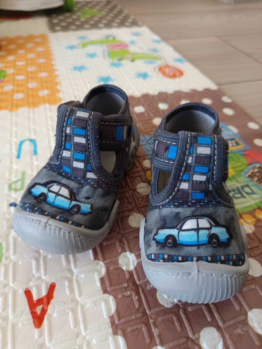 Пантофки за момче Колев и Колев