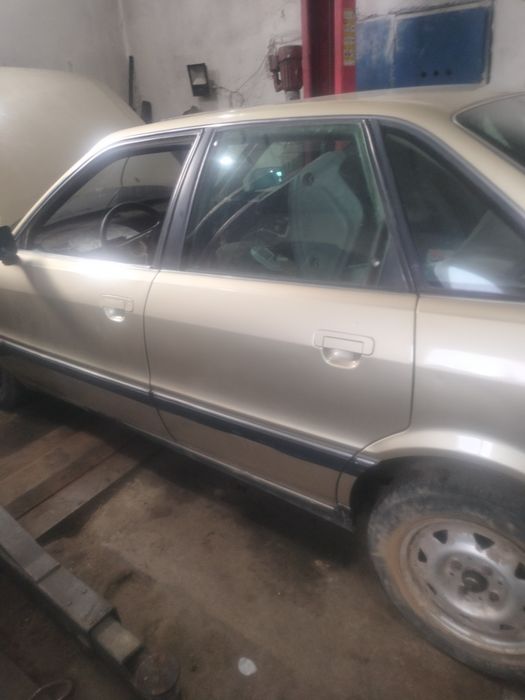 Ауди 90 по запчастям