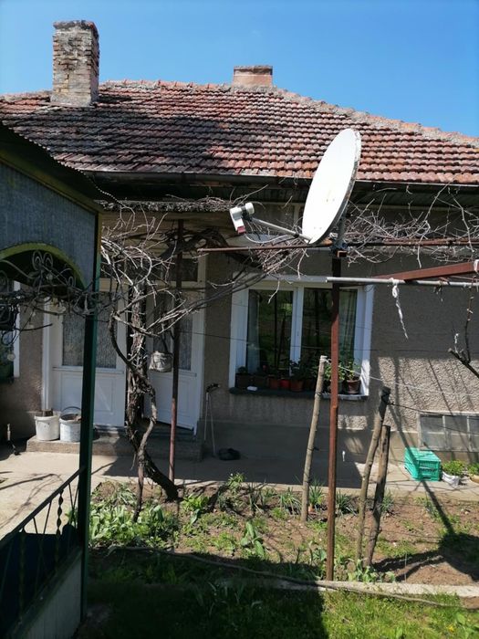 Едноетажна къща село Побит Камък