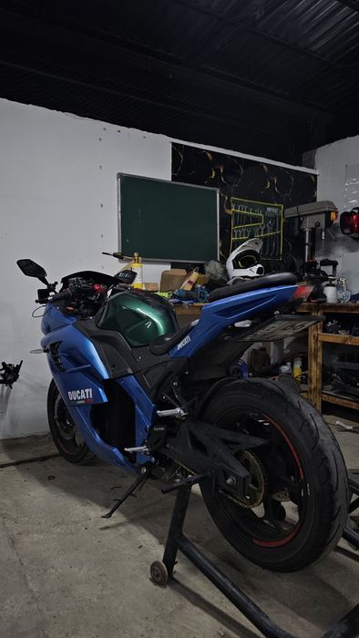 Электромотоцикл Ducati