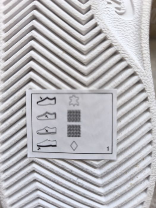Adidași Nike/Yonex/Asics  Piele Noi