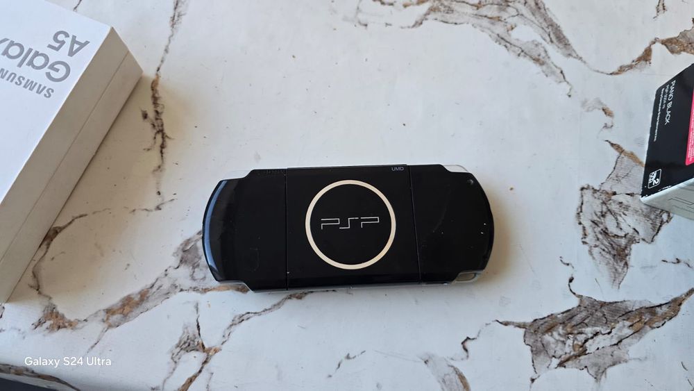 Продам PSP игровой