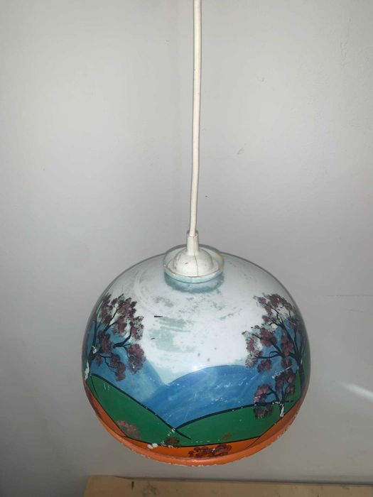 Candelabru cu abajur de sticla