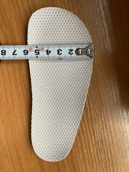 Бебешки боси обувки за прохождане Pegres