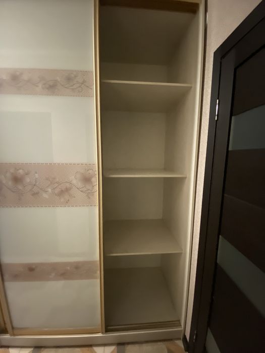 Продаю шкаф купе