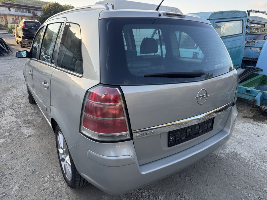 Opel Zafira B 1.6i 16v 105hp 2006г На Части