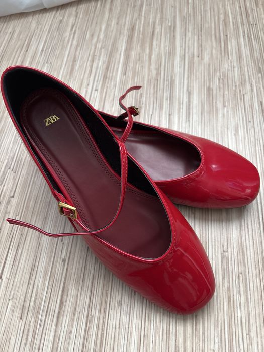 Продам туфли Zara