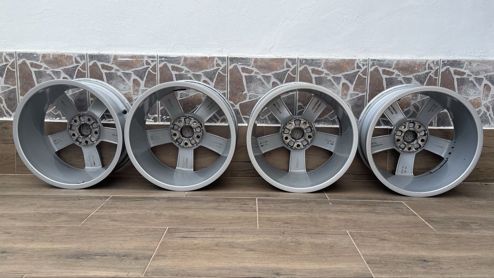 Jante 17 Originale Audi R17 5x112/butuc 57,1 mm/Jenți /Genți/ Aliaj/Aluminium/Audi A3 A4 A6 Q2 Q3