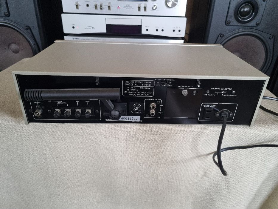 Tuner Hitachi FT-5000. Perfect functional. Impecabil.