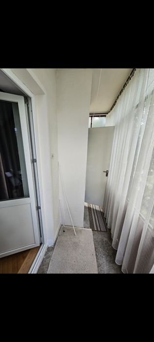 Închiriez apartament 2 camere mobilat și utilat.