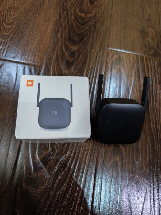 Усилитель Wi-Fi Xiaomi Mi Wi-Fi Range Extender Pro