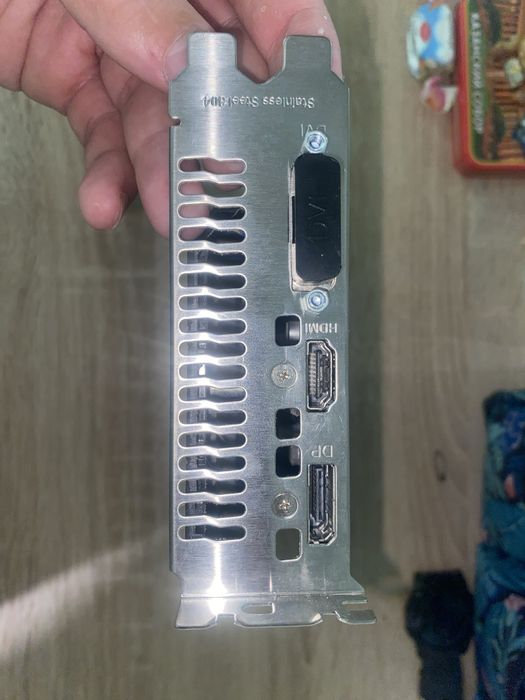 СрочноВидео карта GTX 1650 4gb