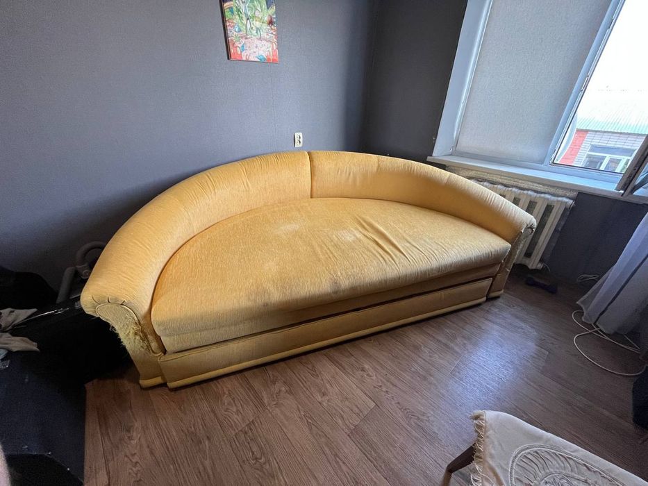 Продам круглый диван