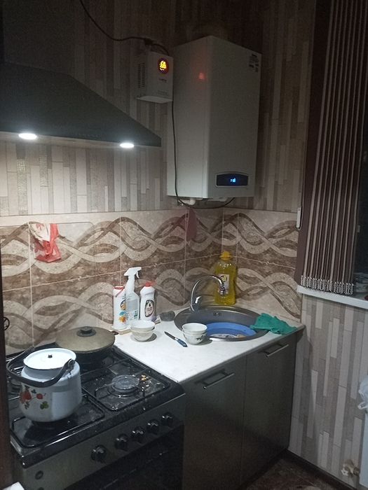 Продаётся квартира 23 мкр. 4-х комнатная