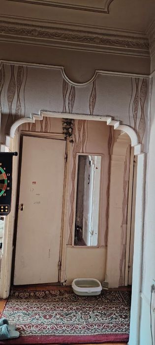 Продается квартира Юнусабад 9кв 3/5/5