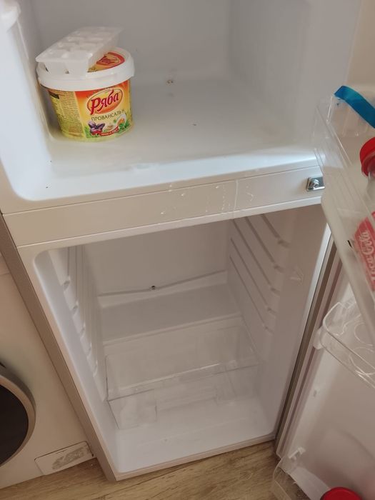 Срочно продам холодильник