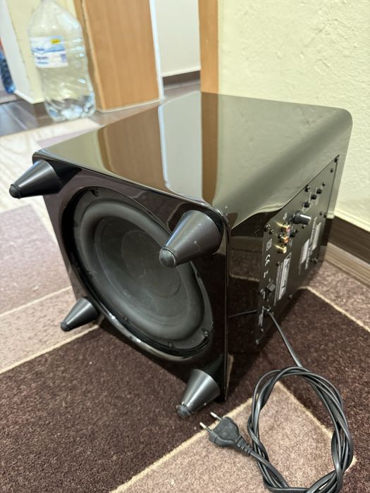Harman Kardon 8” HKTS-210 Subwoofer