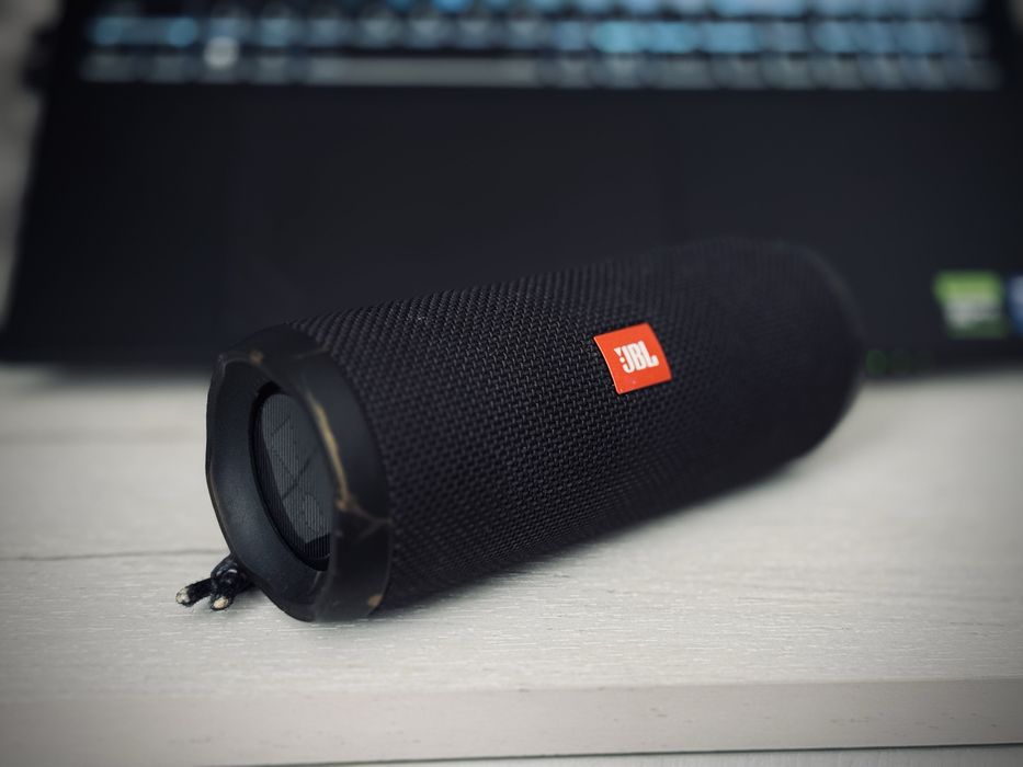 Продам JBL FLIP 4