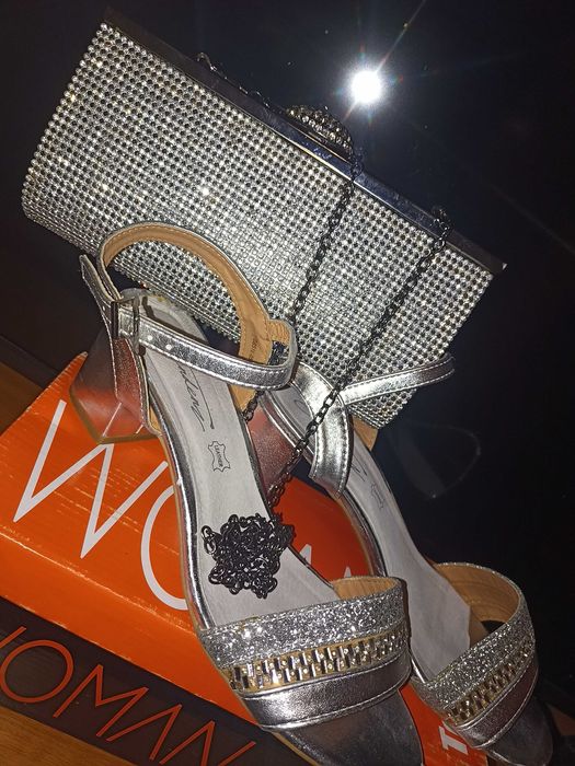 Сребрист комплект