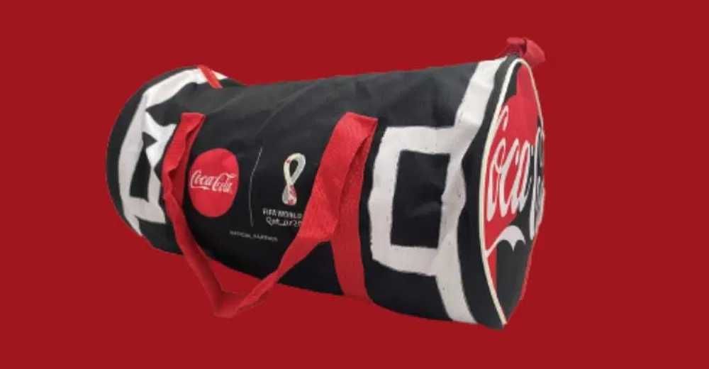 vand geanta coca cola este noua