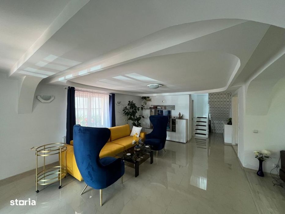Casa impecabila P+1, 274 mp, cu 1128 mp teren si livada, zona Popoveni