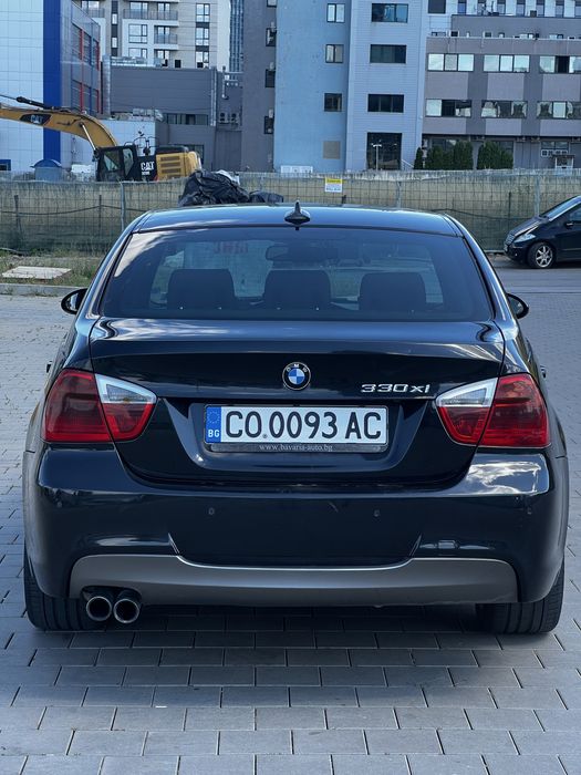 BMW 330  XI  E90