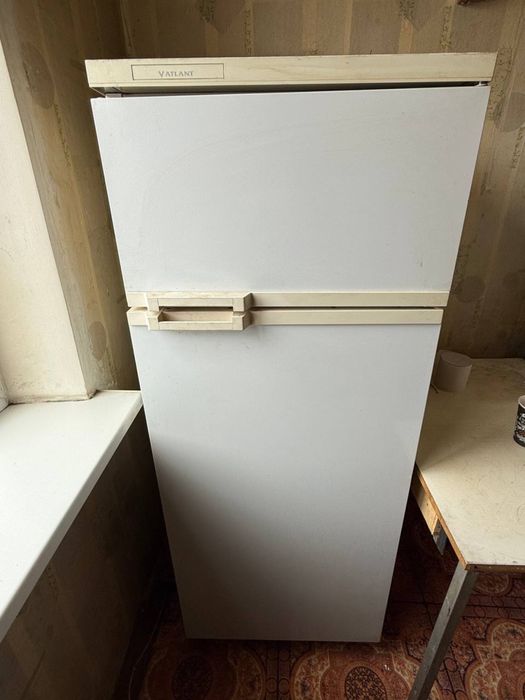 Продам холодильник срочно