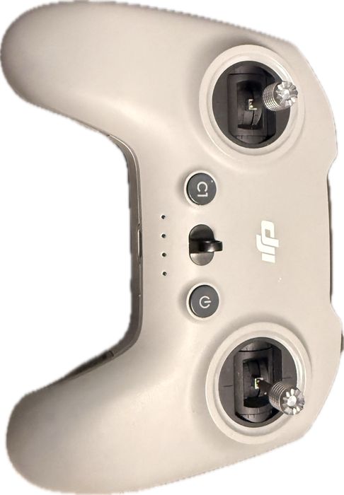 DJI Neo Fly More Combo + DJI RC3 + твърд куфар