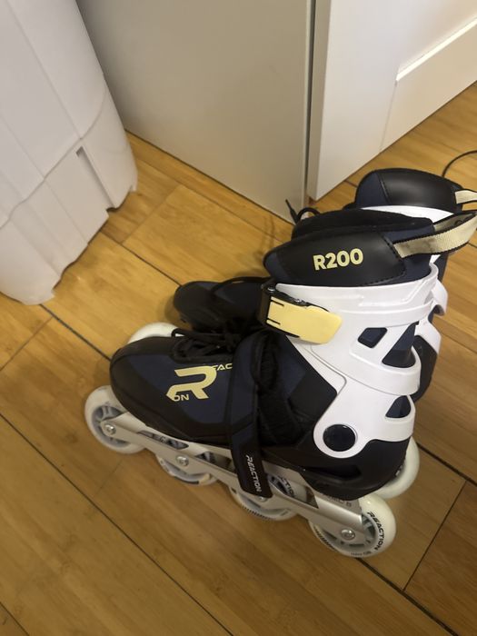 Роликовые коньки спортивные