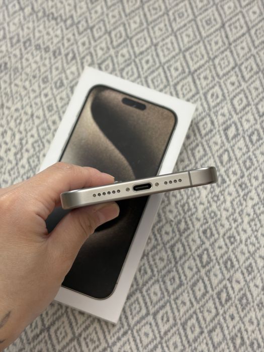 Iphone 15 pro max 256gb 85%