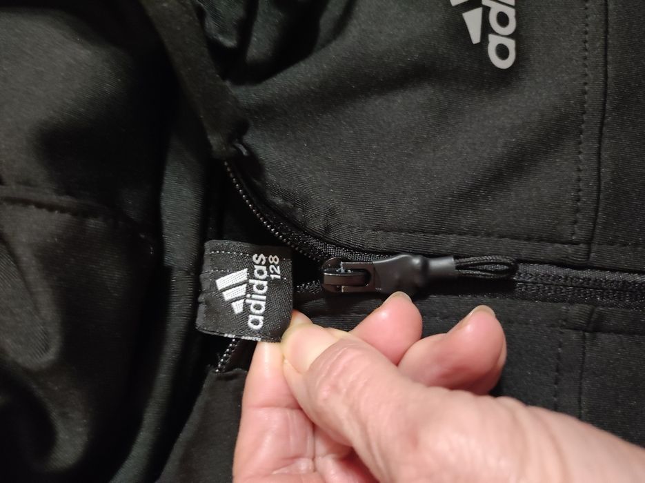 Горнище adidas  размер  128 черен цвят