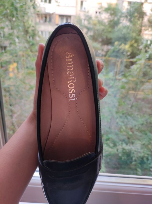 Лоферы из кожи 36