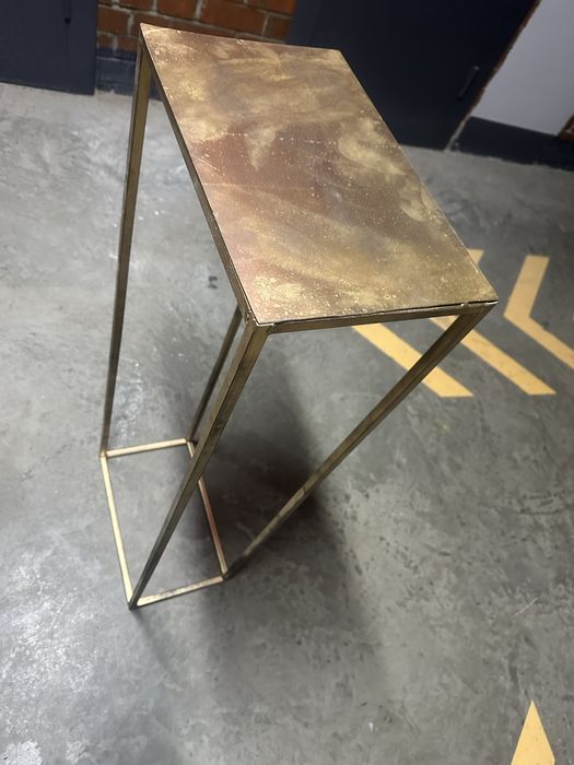 Подставка для цветов и букеты