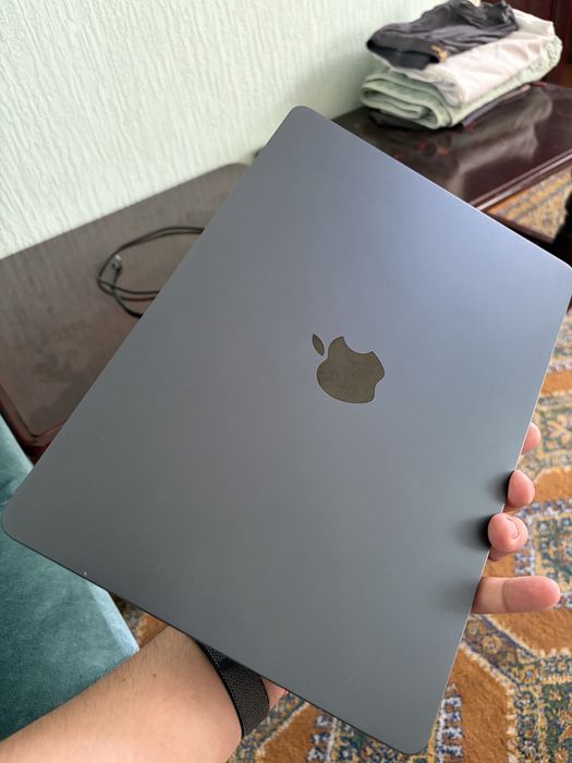 Display macbook air m3