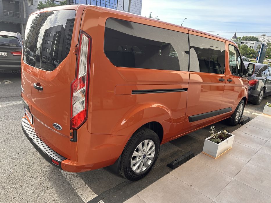 Inchirieri microbuze 8+1 locuri