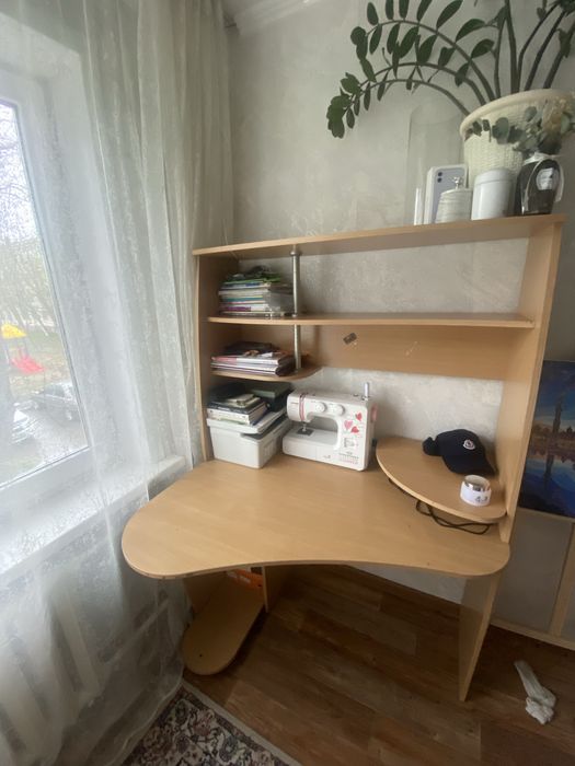 Стол компьютерный