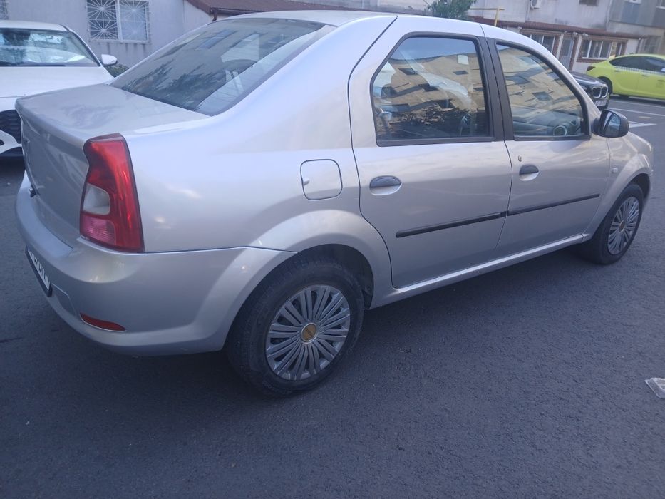 Autoturism Dacia Logan