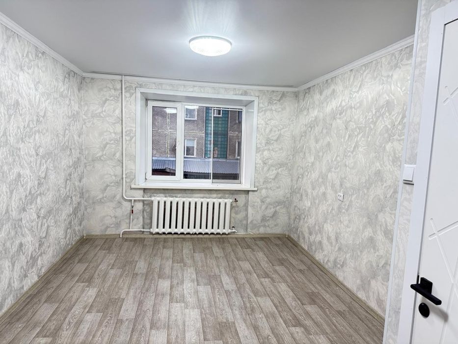 Продам комнату в общежитии 6400