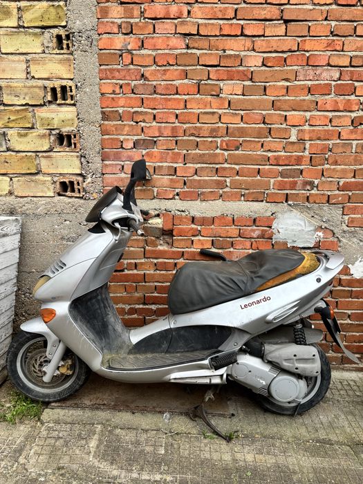 Aprilia leonardo 150