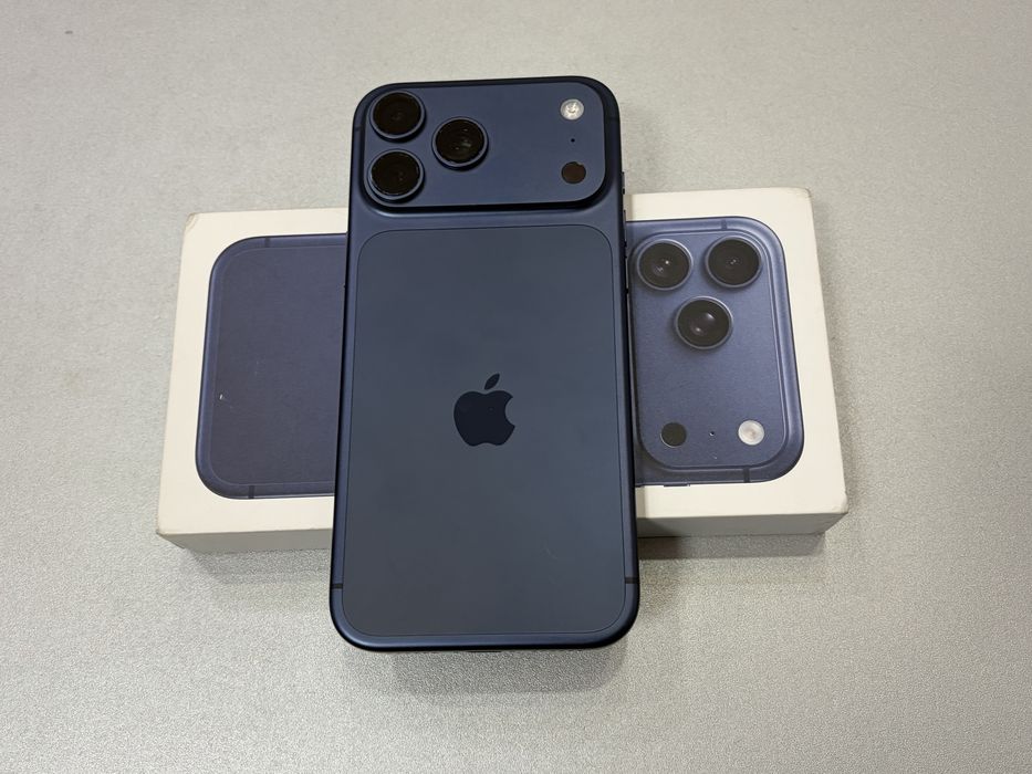 Iphone 17 Pro Max, 256GB, Deep Blue, nou la cutie