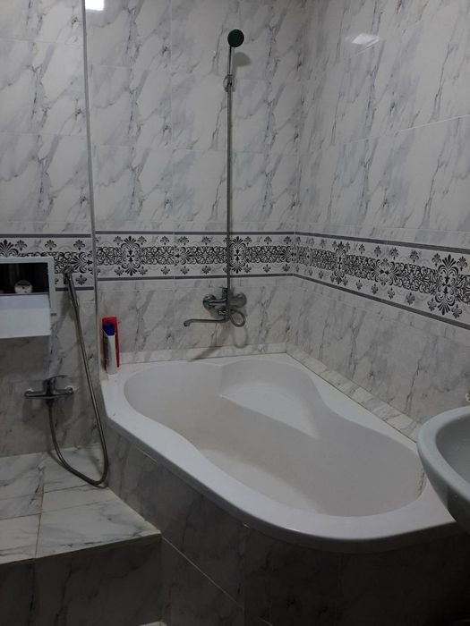 Mirzoulugbek rayon yalongoch 75 A 1xona  5 etaj navostiroyka  58000$