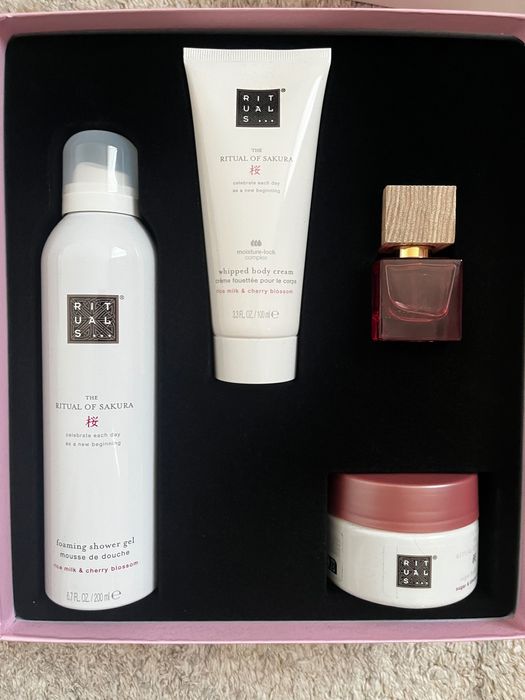 Нов Комплект The Ritual of Sacura
