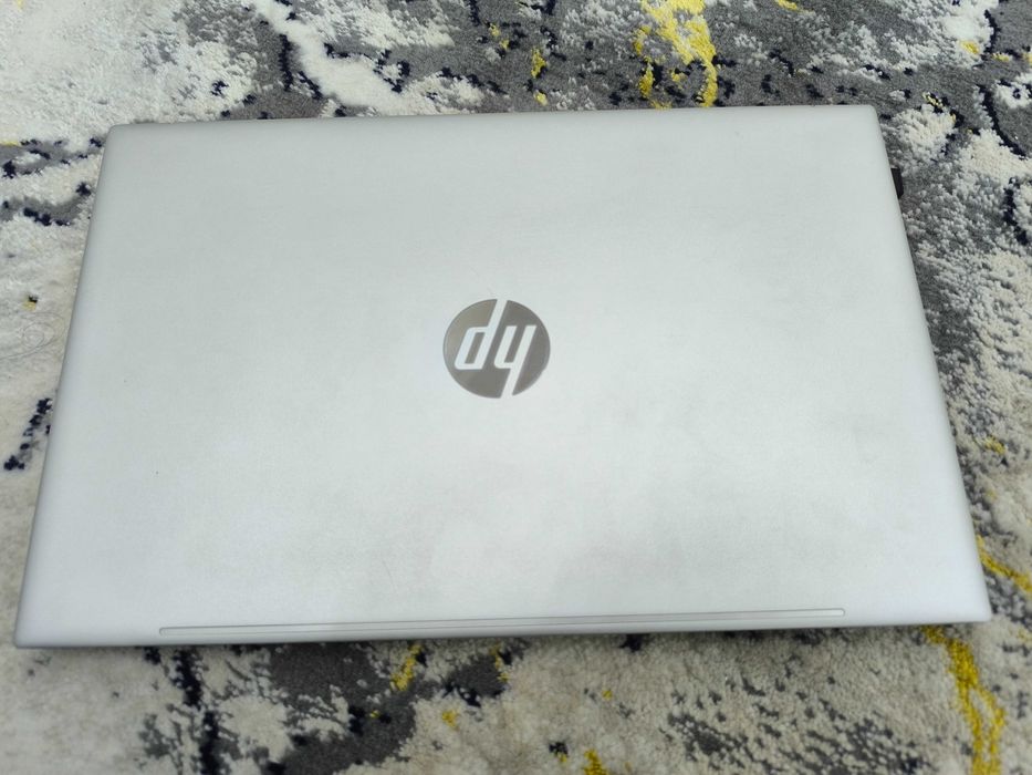 Noutbuk sotiladi. HP Pavilion 15 Core i5