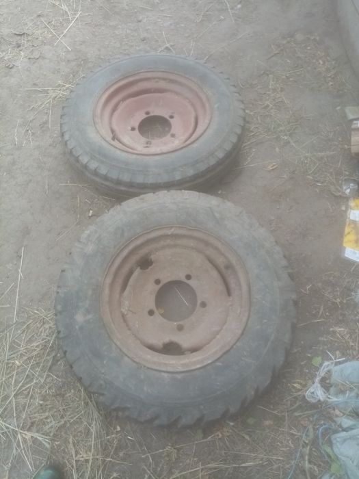 Продам два колеса
