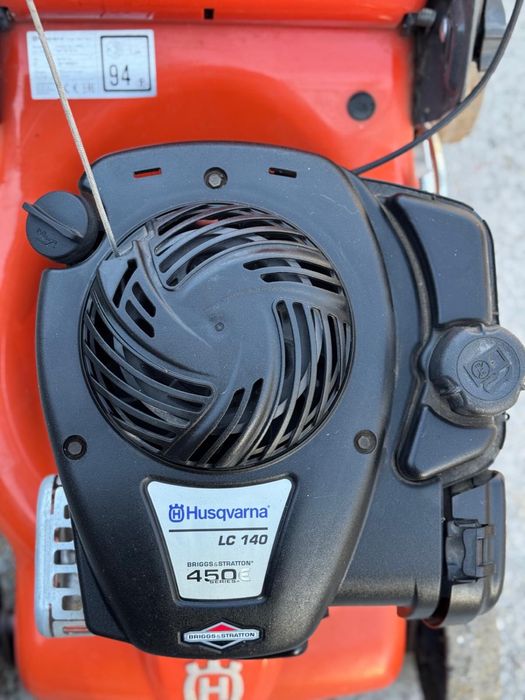 Vand masina de tuns Husqvarna