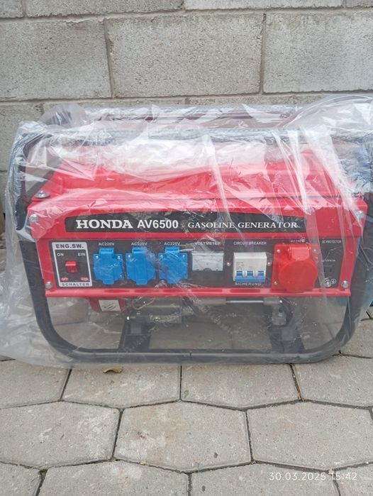 Продам генератор бензиновый