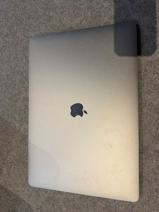 MacBook Pro 16" 2019 A2141 – дефектен / заключване за активиране / подмяна