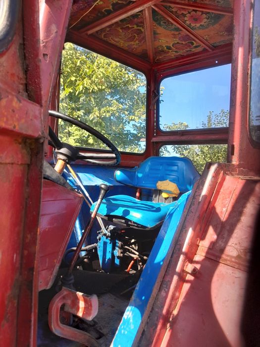 Vánd tractor u 650 an stare de functionare