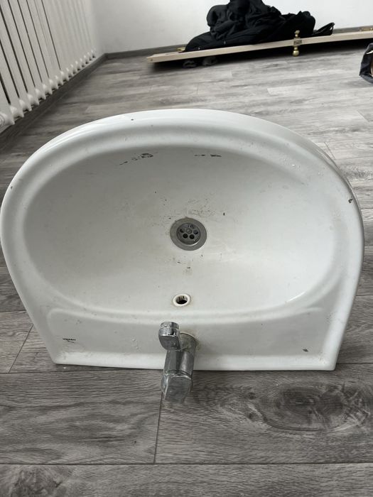 Продам раковину ванную